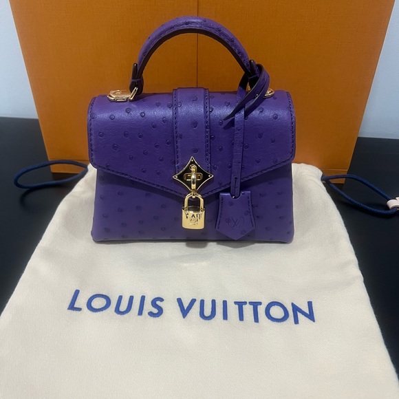 Louis Vuitton Handbags - Louis Vuitton BNIB Rose Des vents Exotic ostrich mini bag